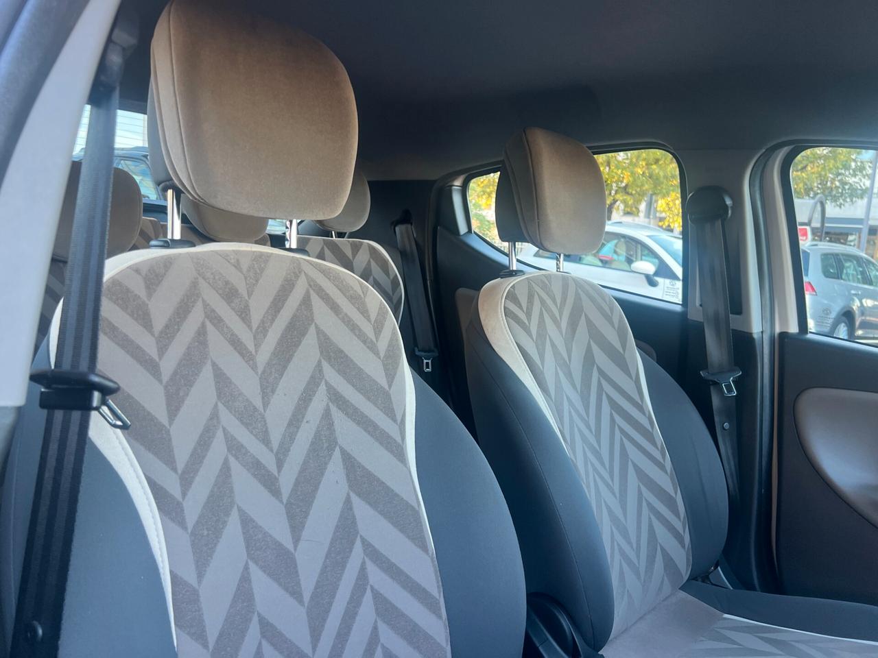 Lancia Ypsilon 1.2 69 CV 5 porte Gold