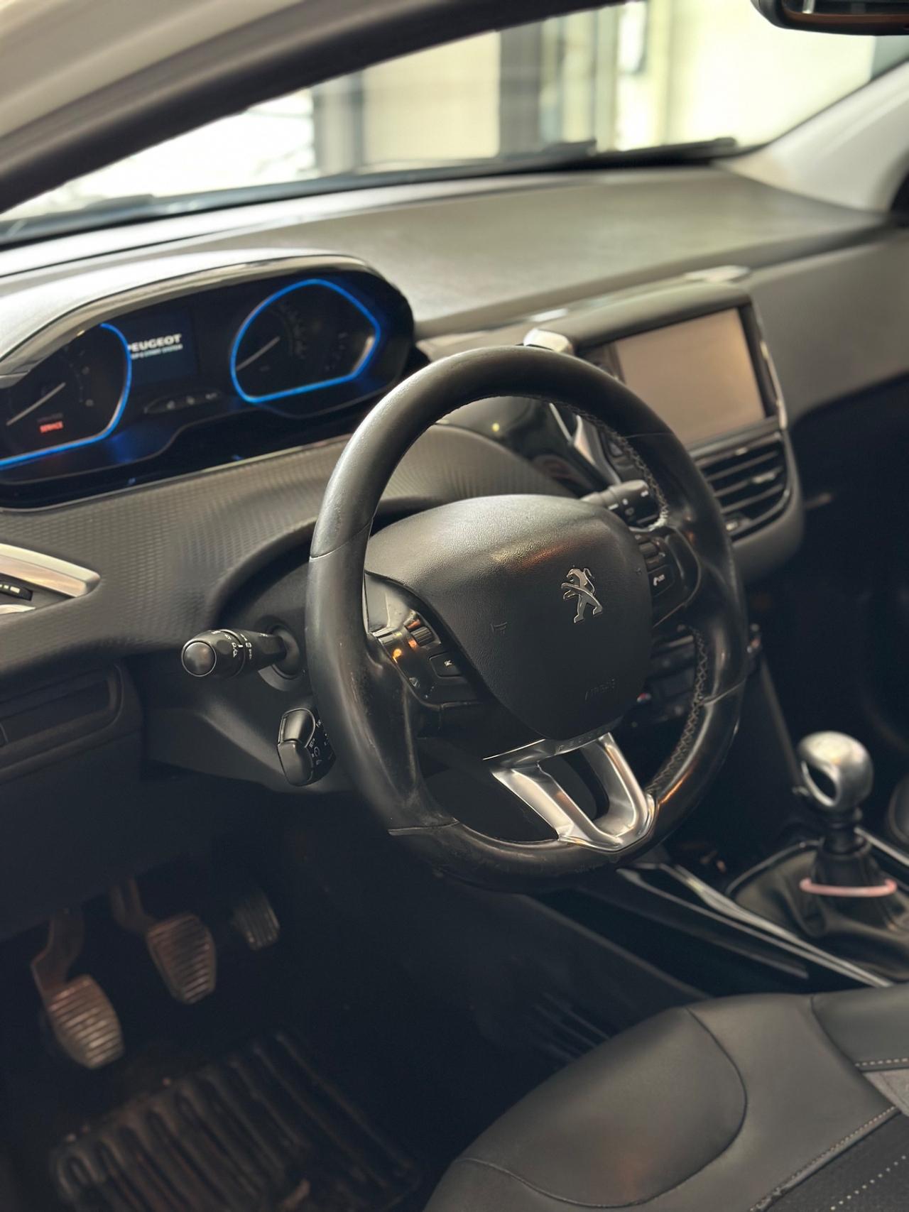 Peugeot 2008 BlueHDi 120 S&S Allure