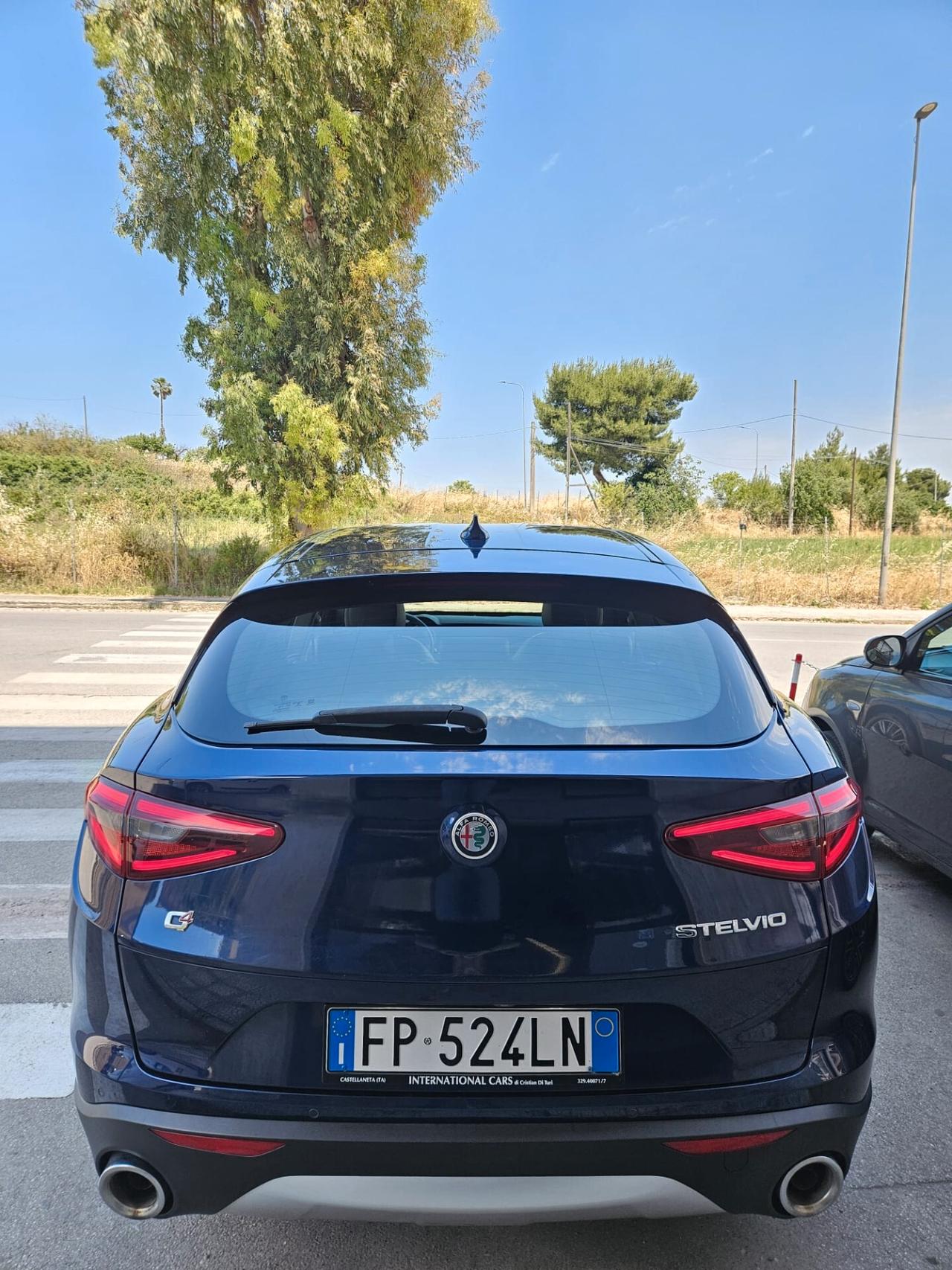 Alfa Romeo Stelvio 2.2 Q4 210cv diesel FULL