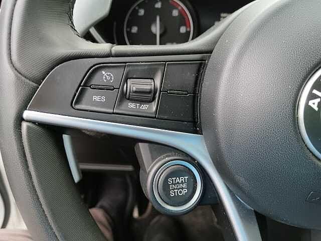 Alfa Romeo Giulia 2.2 Turbodiesel 180 CV AT8 Sport Edition - MOTORE FUSO