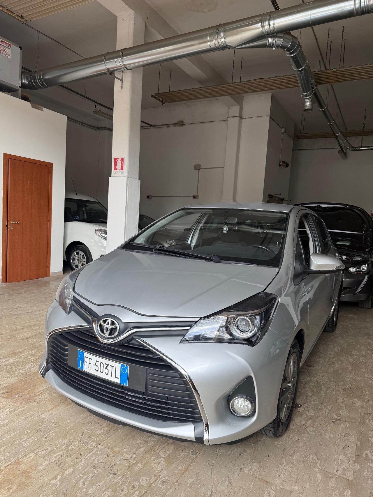 Toyota Yaris 2016 1.0 5 porte