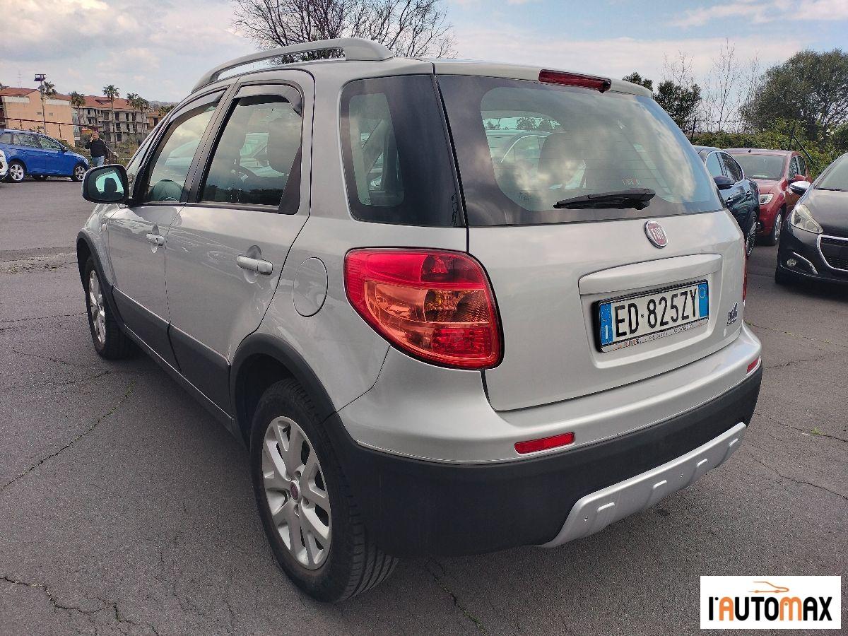 FIAT - Sedici 1.6 16v Dynamic 4x4 Benz/GPL