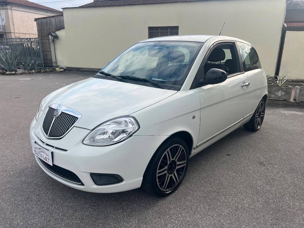Lancia Ypsilon 1.2 8v Elle 69cv