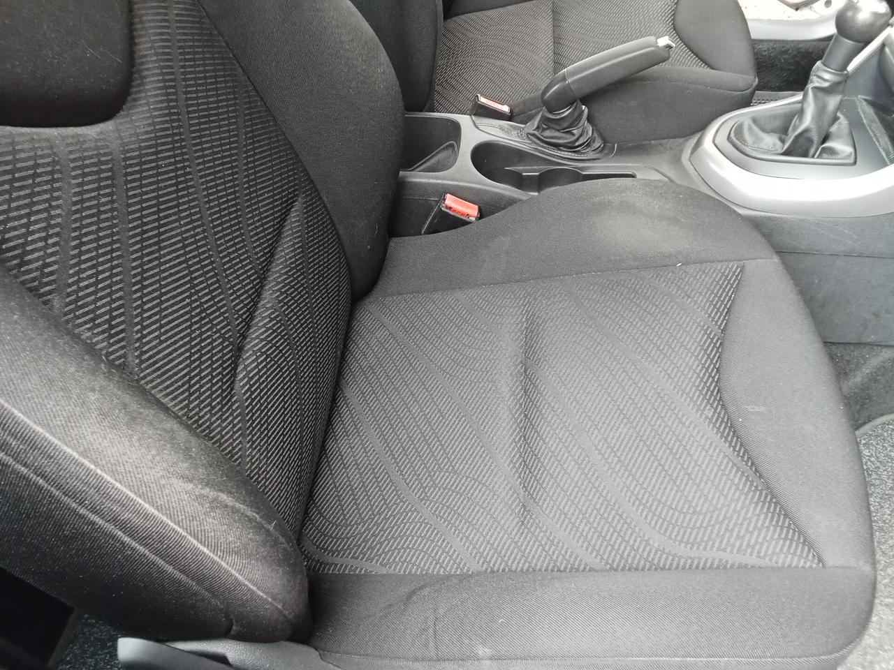 Peugeot 308 1.4 VTi 98CV 5p. Access