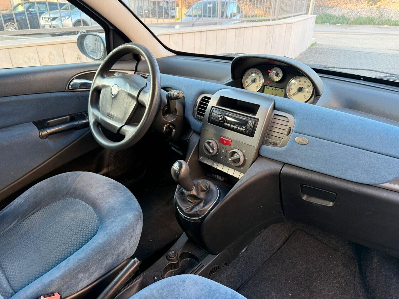 Lancia Ypsilon 1.3 MJT 69 CV Oro Giallo