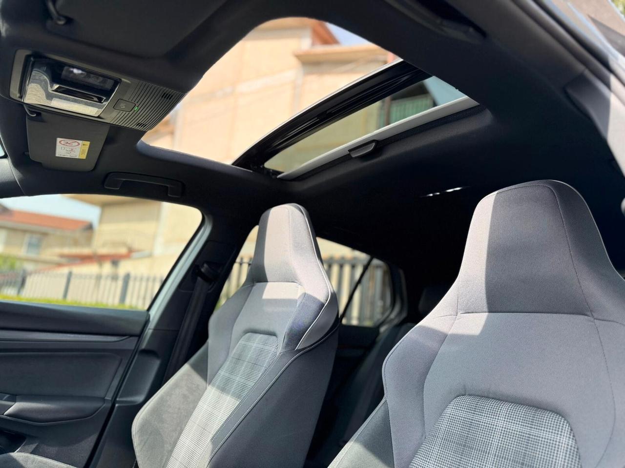 Volkswagen Golf 2.0 TDI GTD DSG full