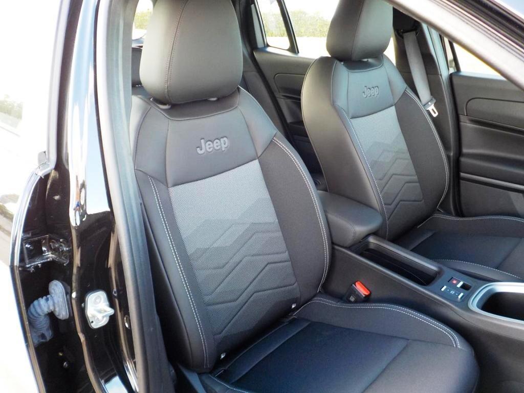 Jeep Avenger 1.2 Turbo 100 CV MHEV Altitude