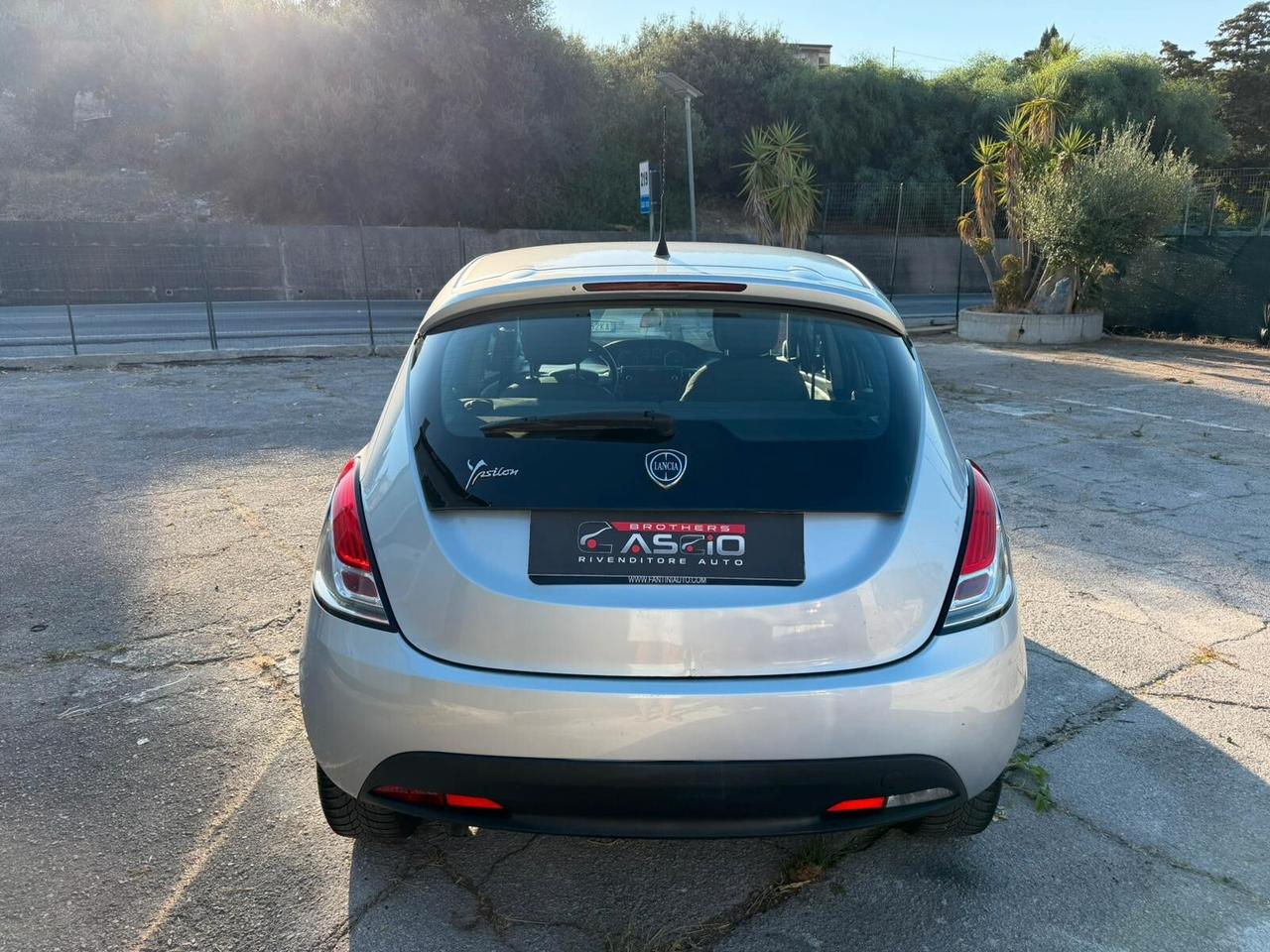 Lancia Ypsilon 1.2 69 CV 5 porte GPL Ecochic Silver
