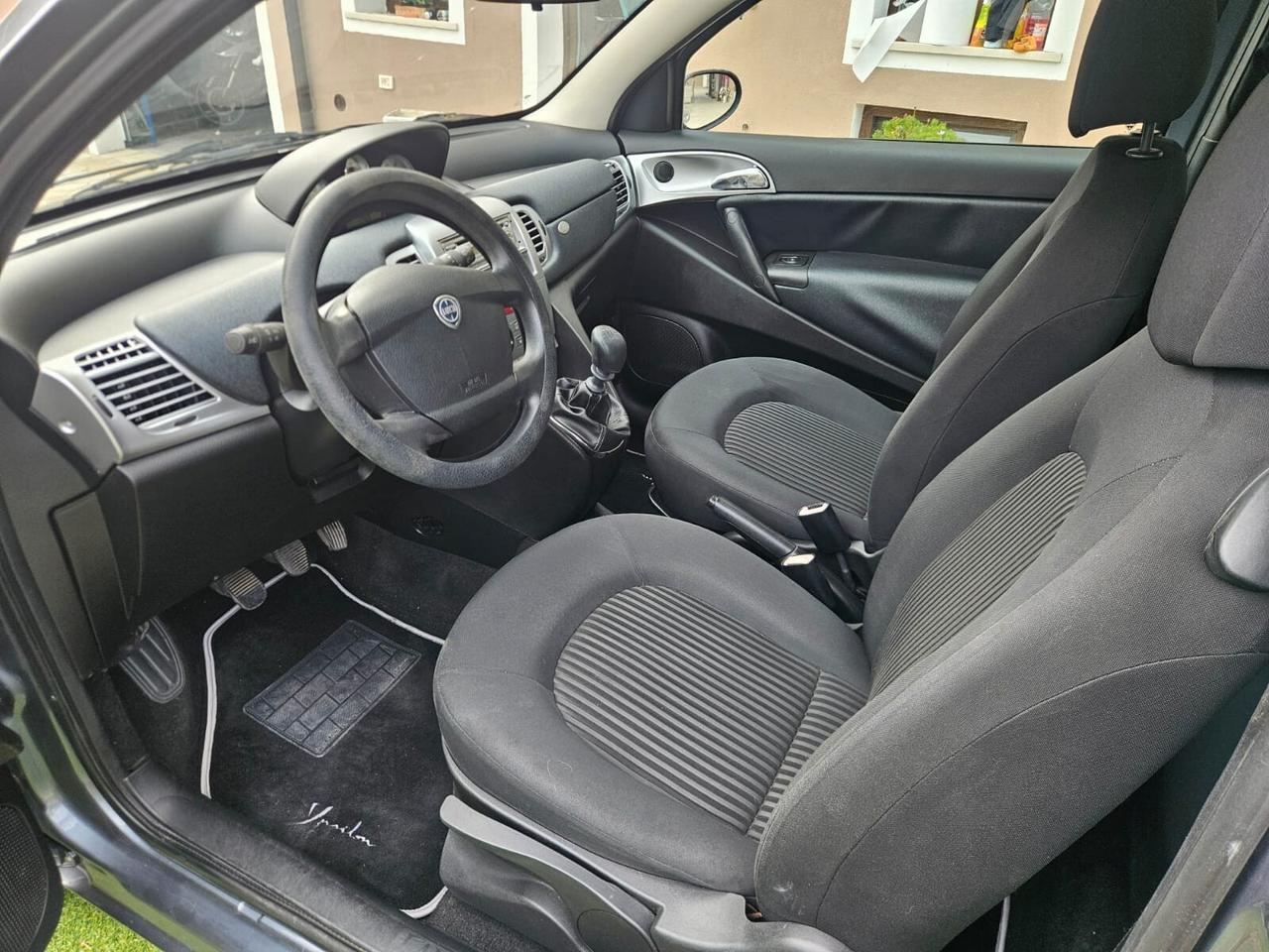 Lancia Ypsilon 1.2 Oro