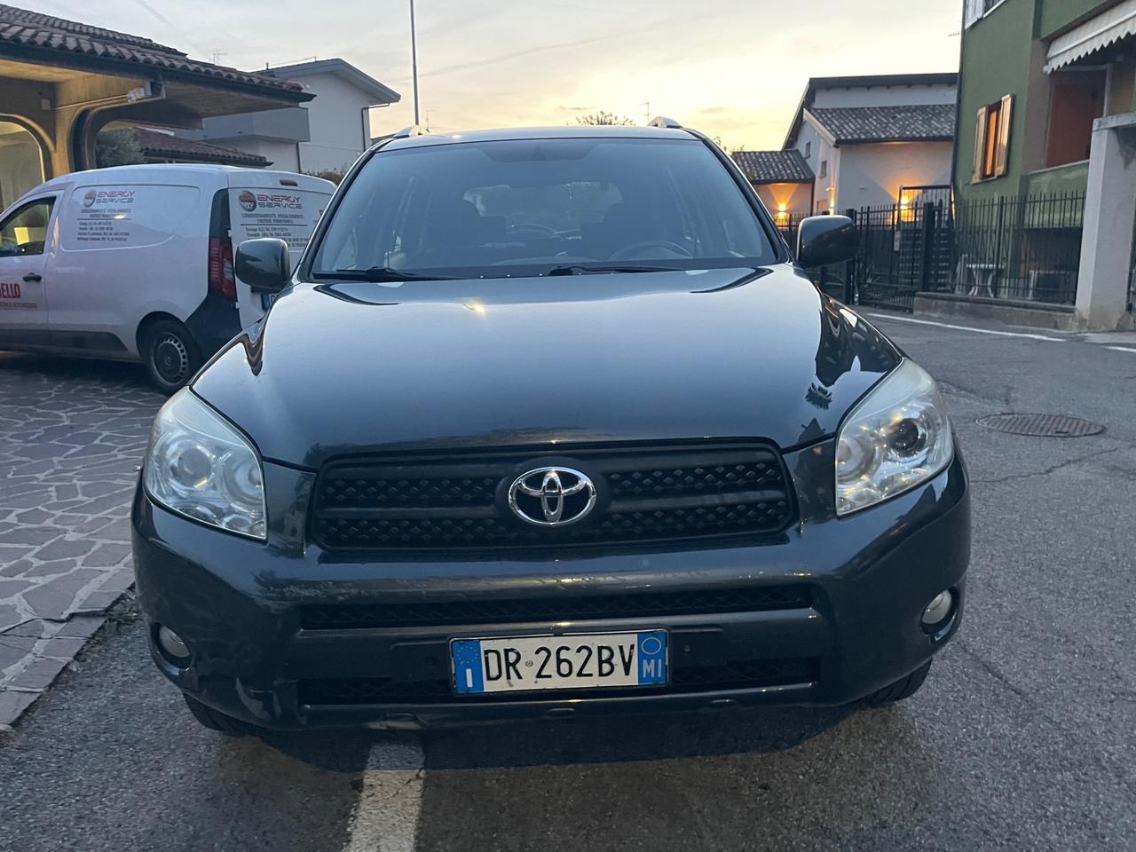 Toyota RAV 4 RAV4 2.0 Luxury