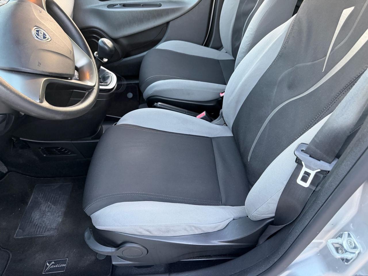 Lancia Ypsilon 1.2 69 CV 5 porte GPL Ecochic Gold neopatentati