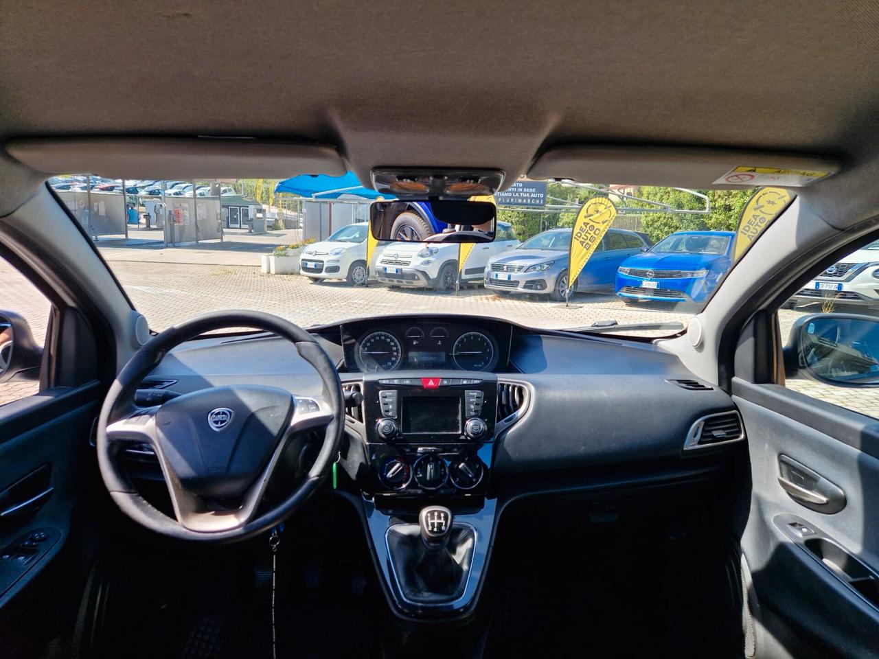 Lancia Ypsilon 1.2 69 CV 5 porte Platinum