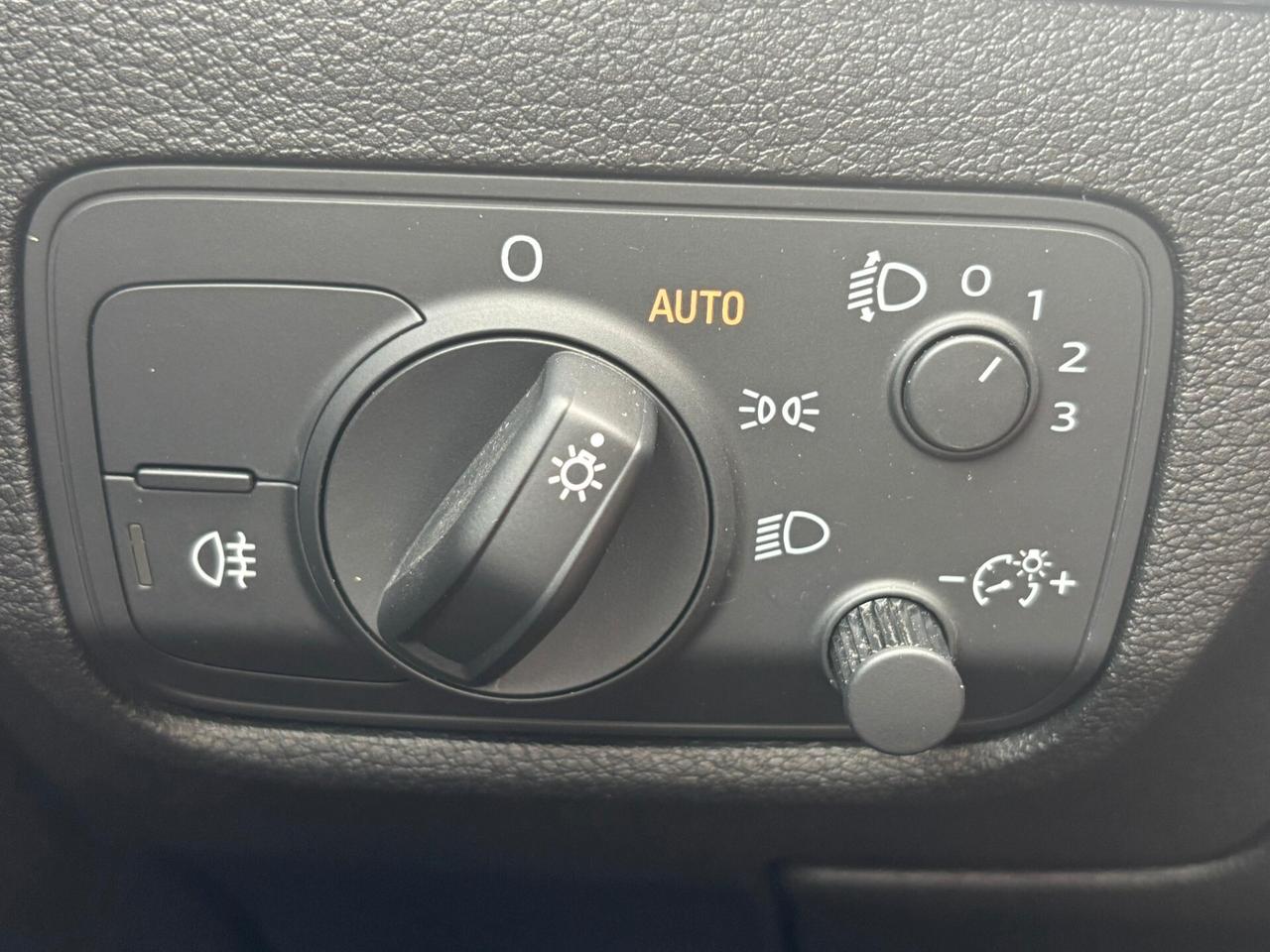 Audi Q2 30 TDI S tronic Business Design