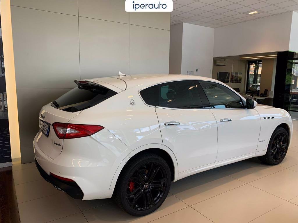 MASERATI Levante 3.0 v6 gransport 250cv auto del 2018