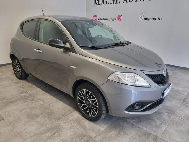 LANCIA Ypsilon 1.2 69 CV 5 porte S&S Platinum