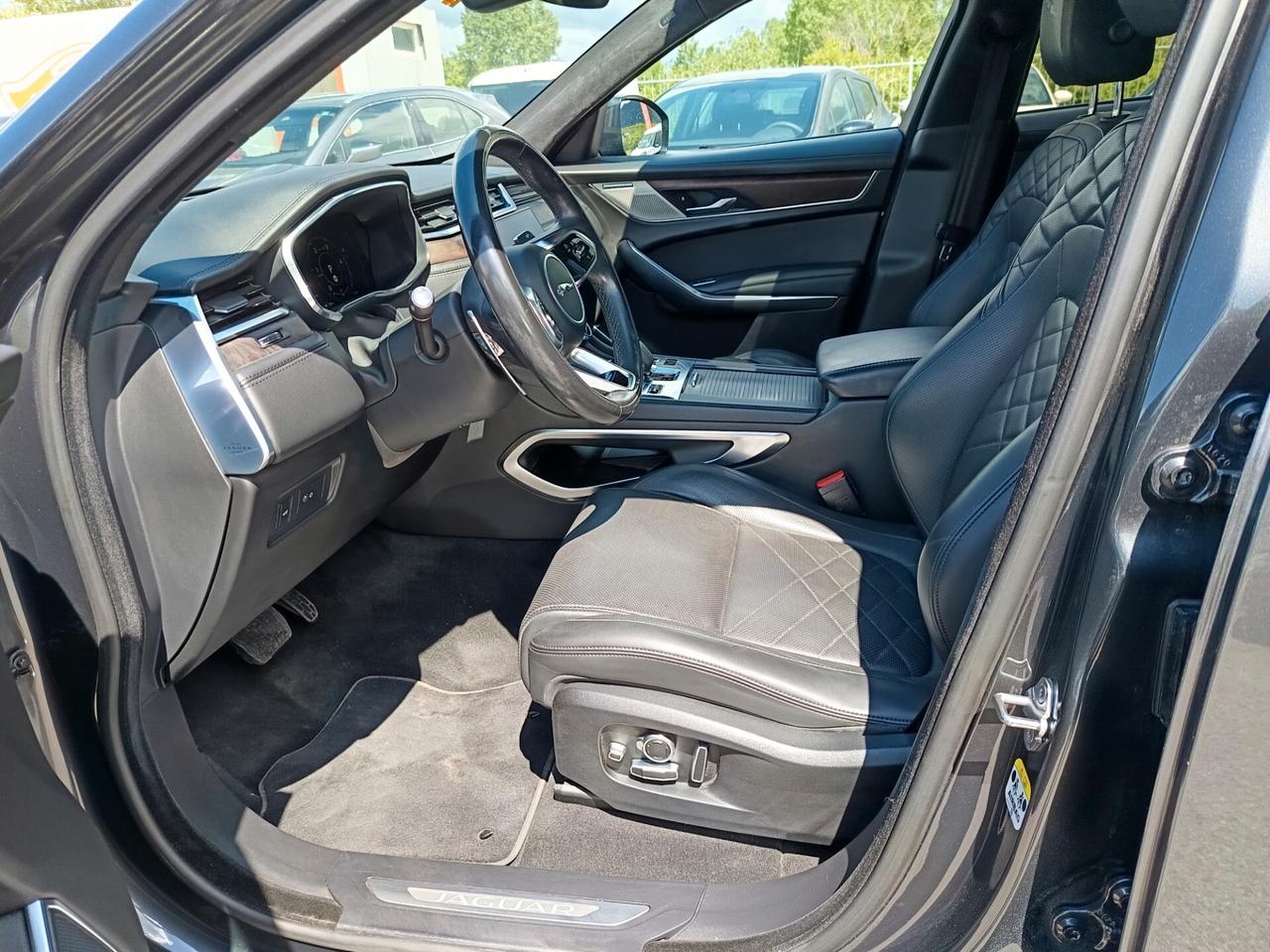 Jaguar F-Pace 2.0 D i4 MHEV 204 CV AWD aut. HSE