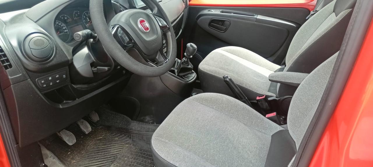 Fiat Qubo 1.4 8V 77 CV Lounge