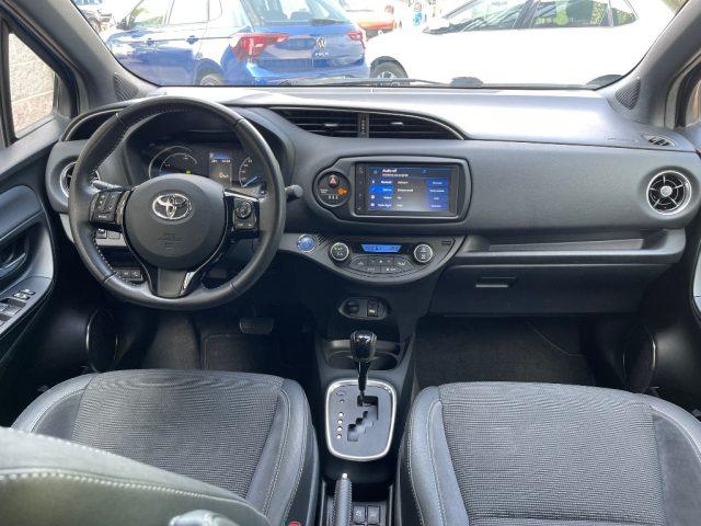TOYOTA Yaris 1.5H 73CV STYLE AUTOMATICA TETTO PANORAMICO