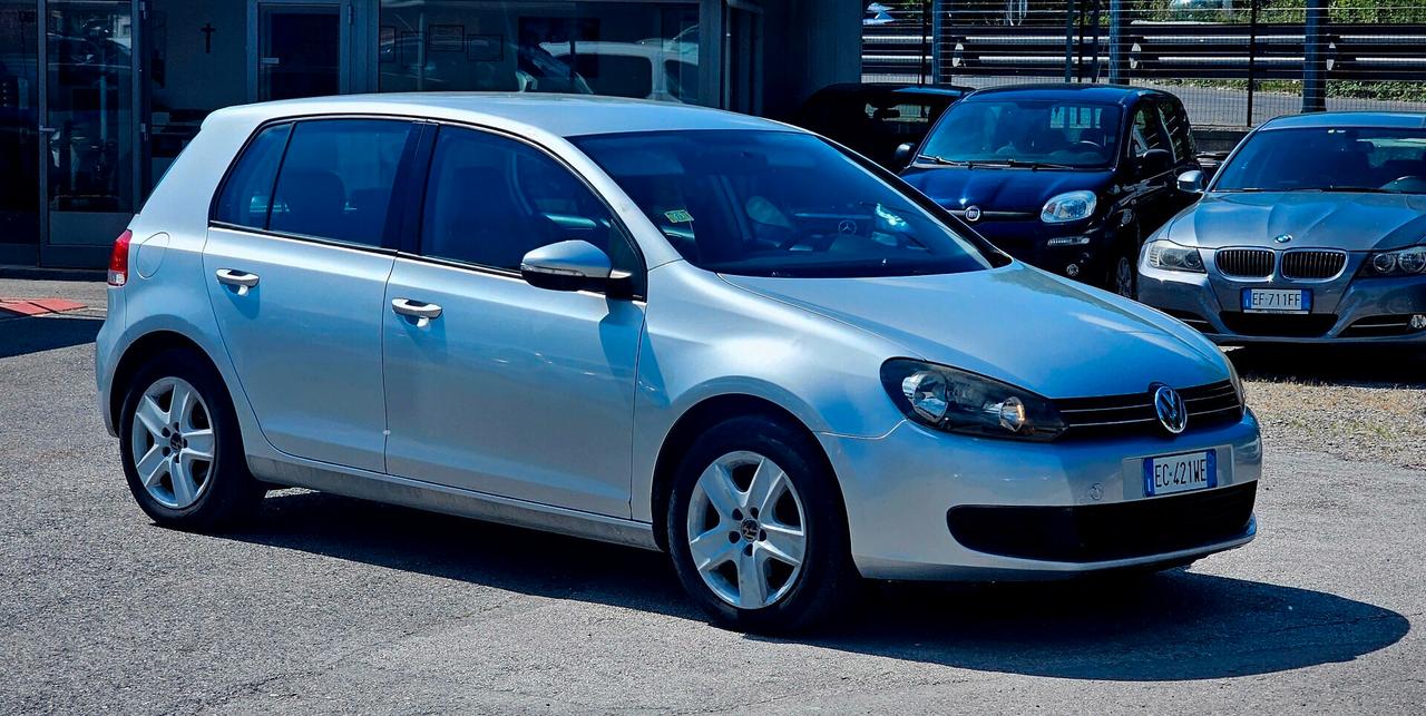 Volkswagen Golf 1.6 TDI DPF 5p. Highline