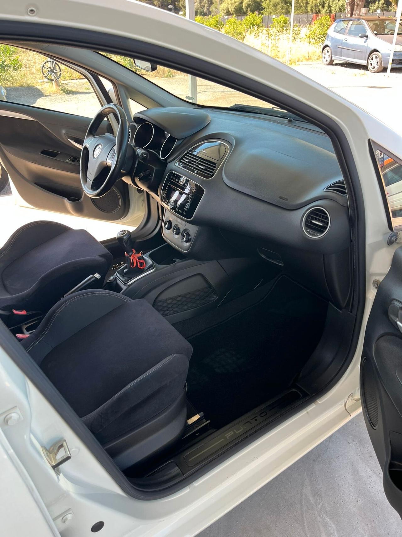 Fiat Punto 1.3 MJT II S&S 95 CV 5 porte Street