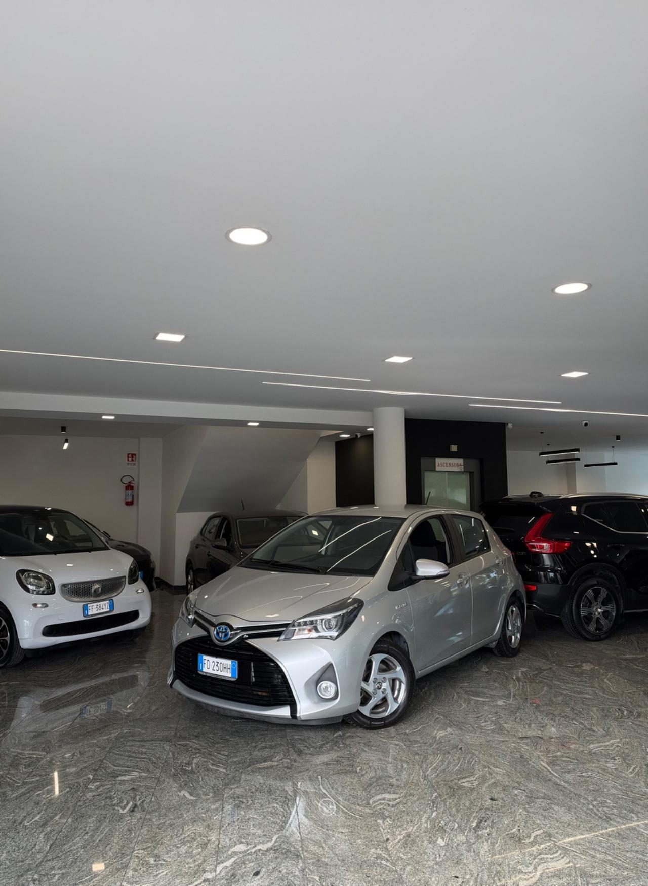 Toyota Yaris 1.5 Hybrid 5 porte Active