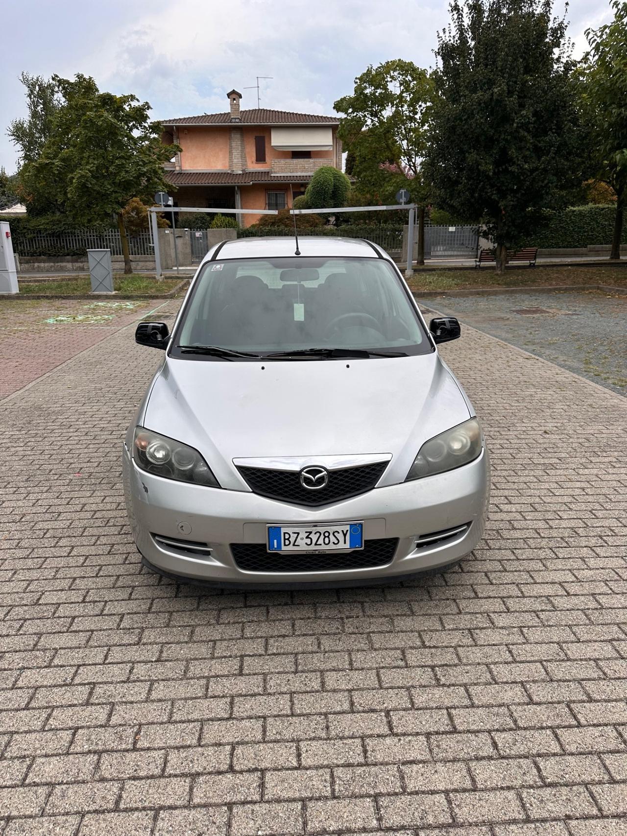 Mazda 2 Mazda2 1.2 16V 5p. Sony Ericsson