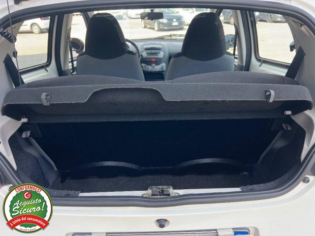 TOYOTA Aygo 1.0 12V VVT-i 5 porte Now Connect