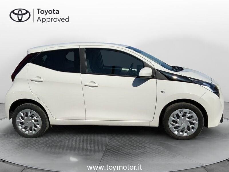 Toyota Aygo 2ª serie Connect 1.0 VVT-i 72 CV 5 porte x-play
