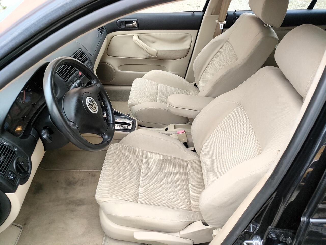 Volkswagen Golf 1.6 5p. aut. ASI e CRS Highline