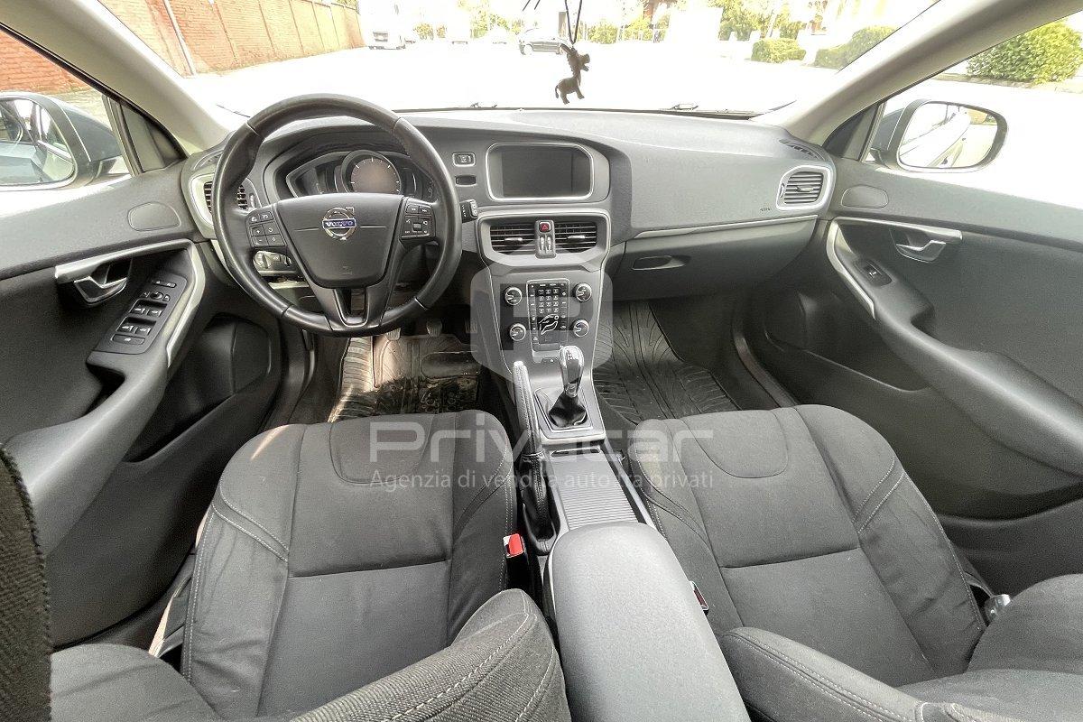VOLVO V40 D2 Kinetic