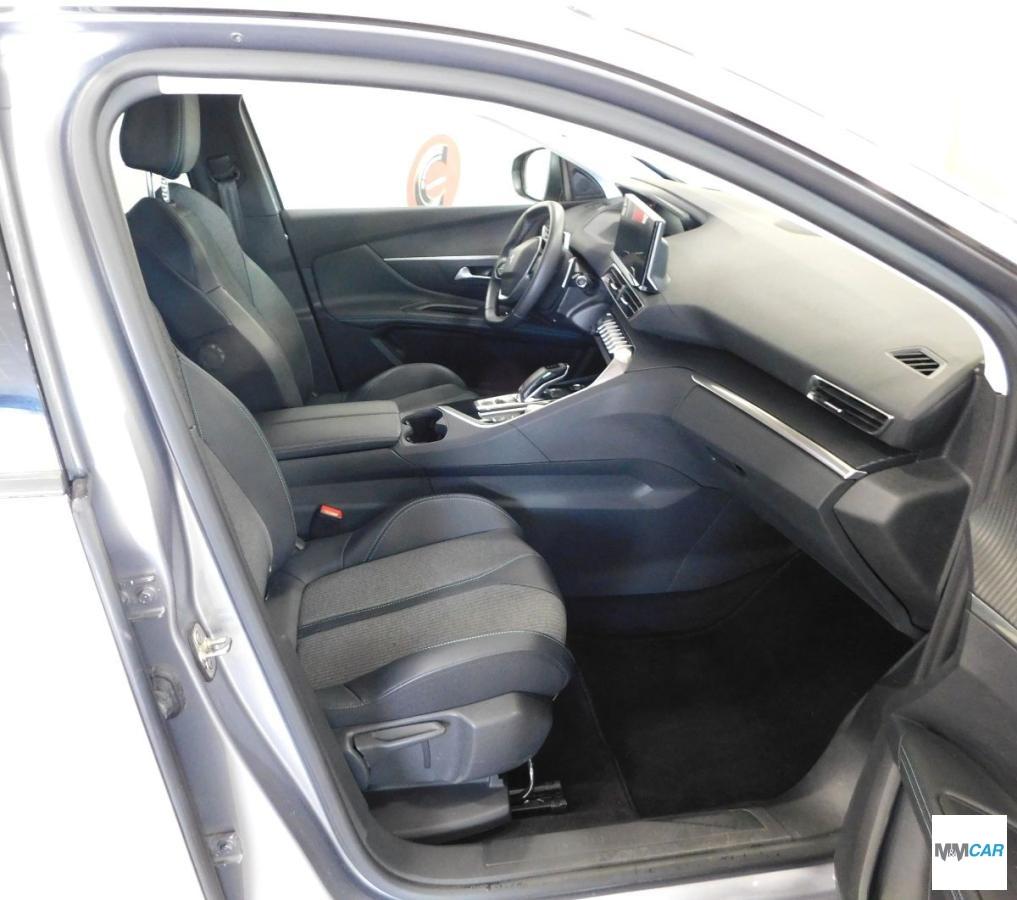 PEUGEOT - 3008 - BlueHDi 130 EAT8 S&S Allure