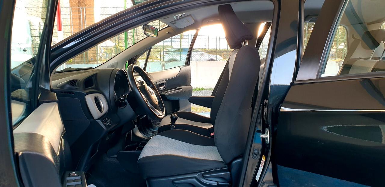 TOYOTA YARIS 1.3 BENZINA E/5B OK NEOPATENTATI