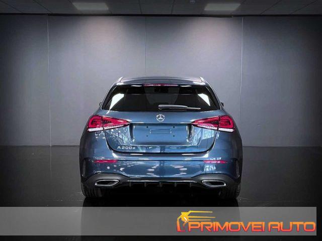 MERCEDES-BENZ A 180 d 4p. Premium