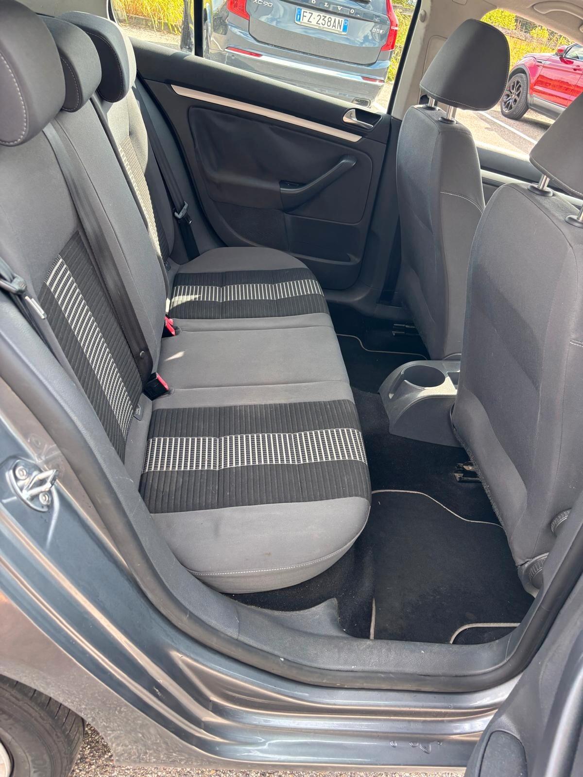 Volkswagen Golf 1.9 TDI DPF 5p. Comfortline SOLI 137595 KM UNICO PROPRIETARIO ADATTA AI NEOPATENTATI