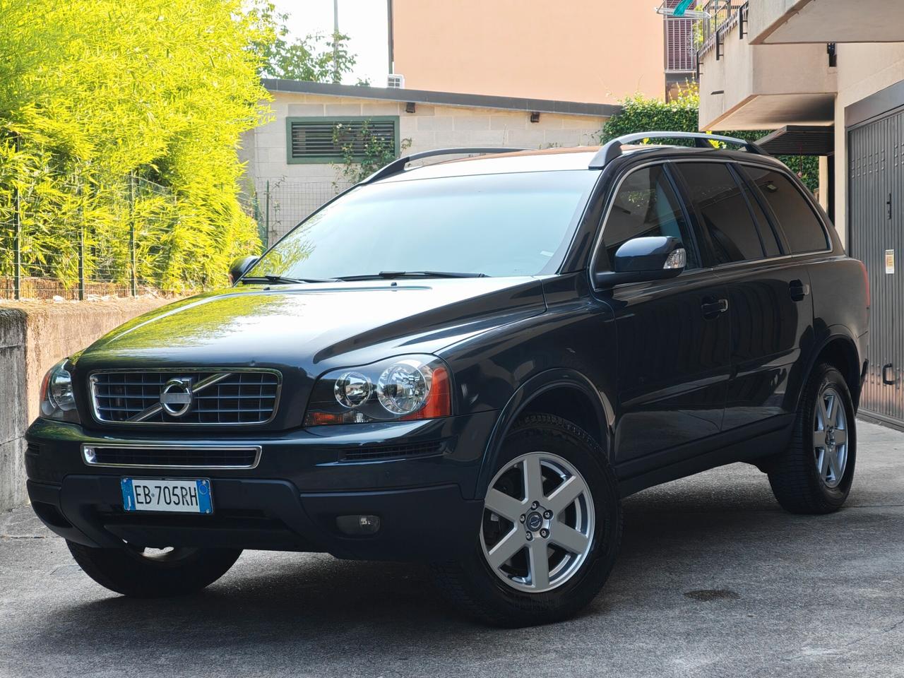 Volvo XC90 2.4 DIESEL 185cv D5 AWD / Unipro