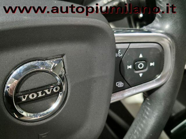 VOLVO XC40 D4 AWD Geartronic Inscription