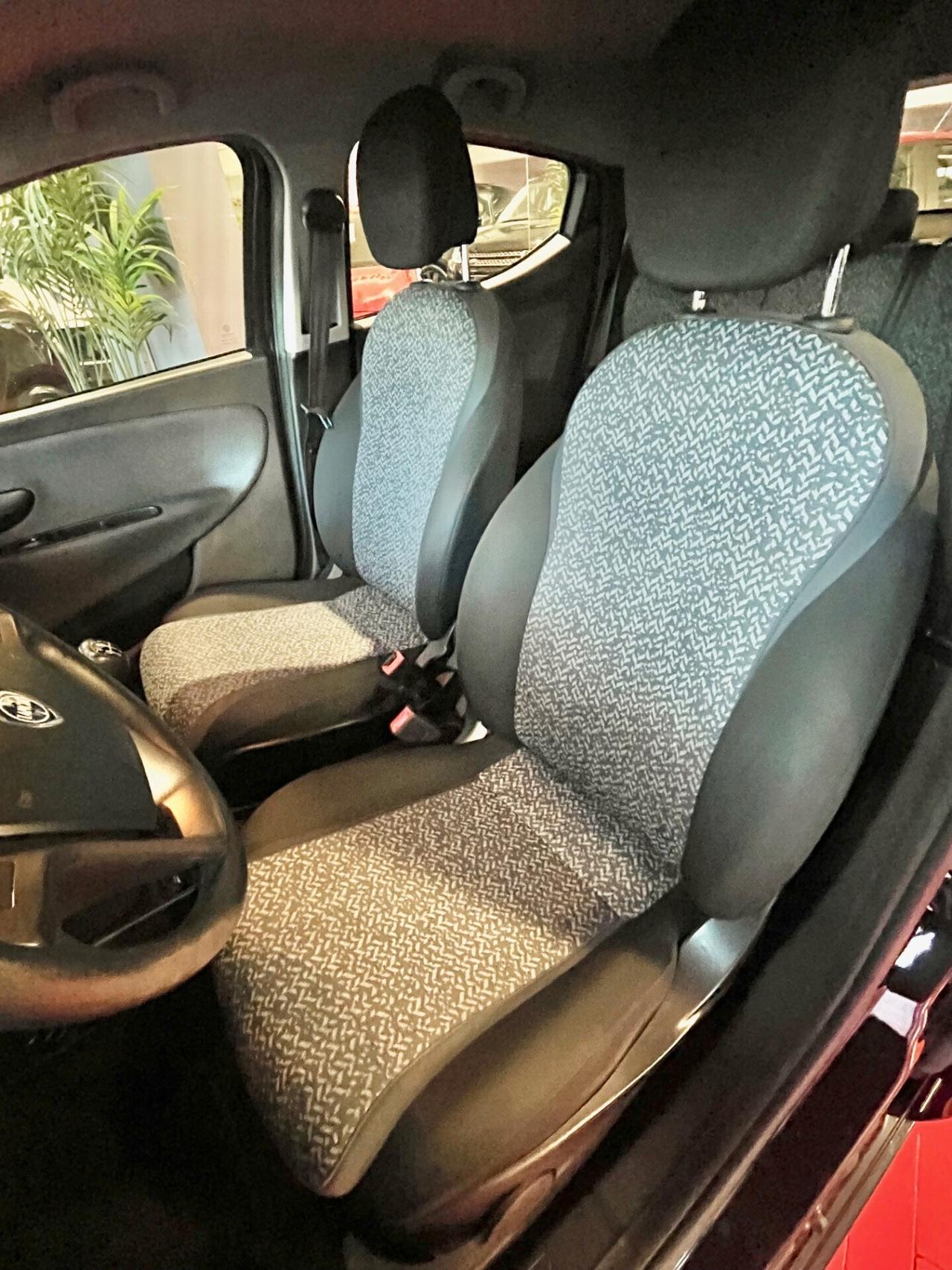 Lancia Ypsilon 1.2 69 CV 5 porte GPL Ecochic Elefantino Blu OK NEOPATENTATI