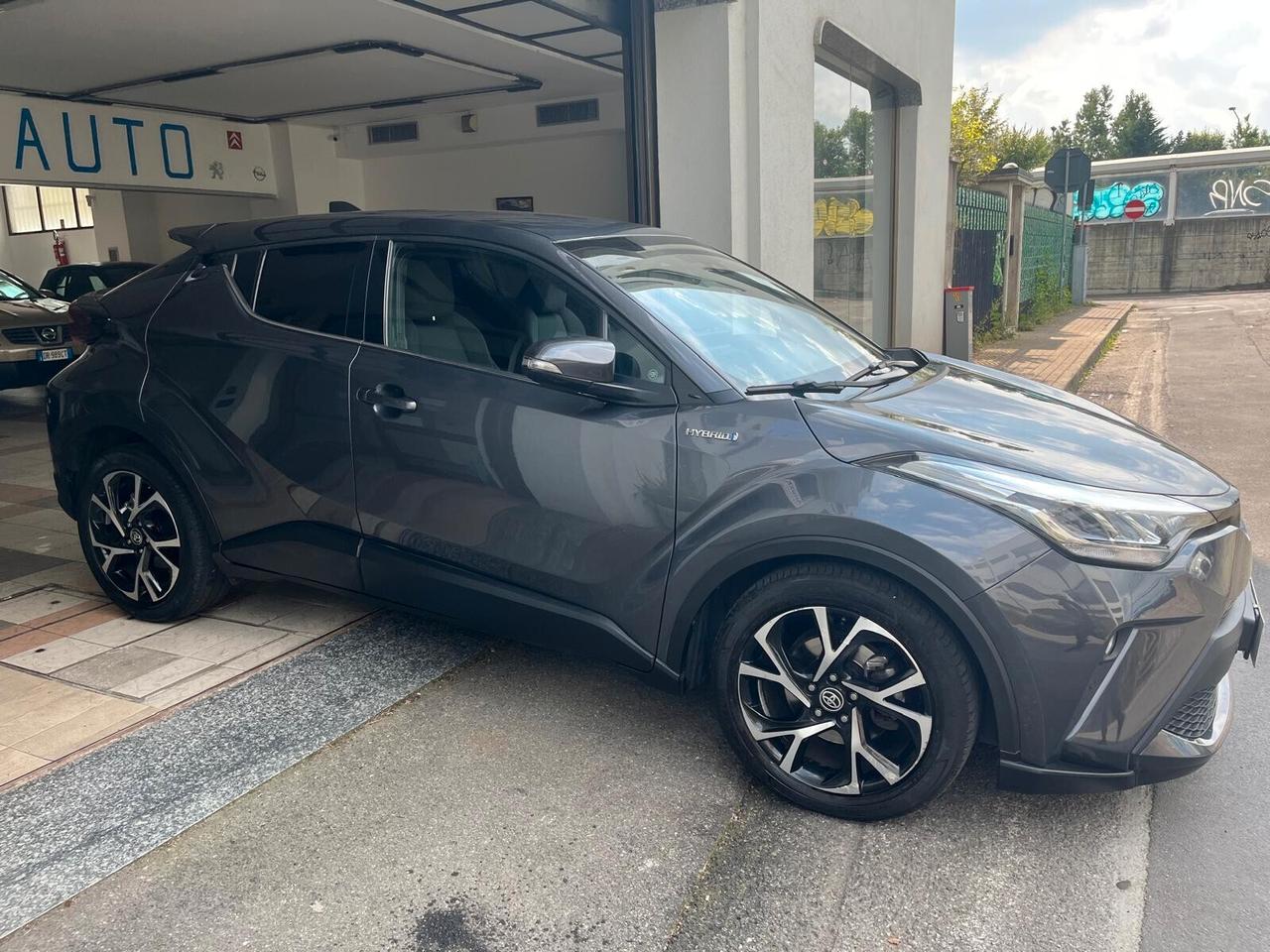 Toyota C-HR 1.8 Hybrid E-CVT Trend ADATTA AI NEOPATENTATI