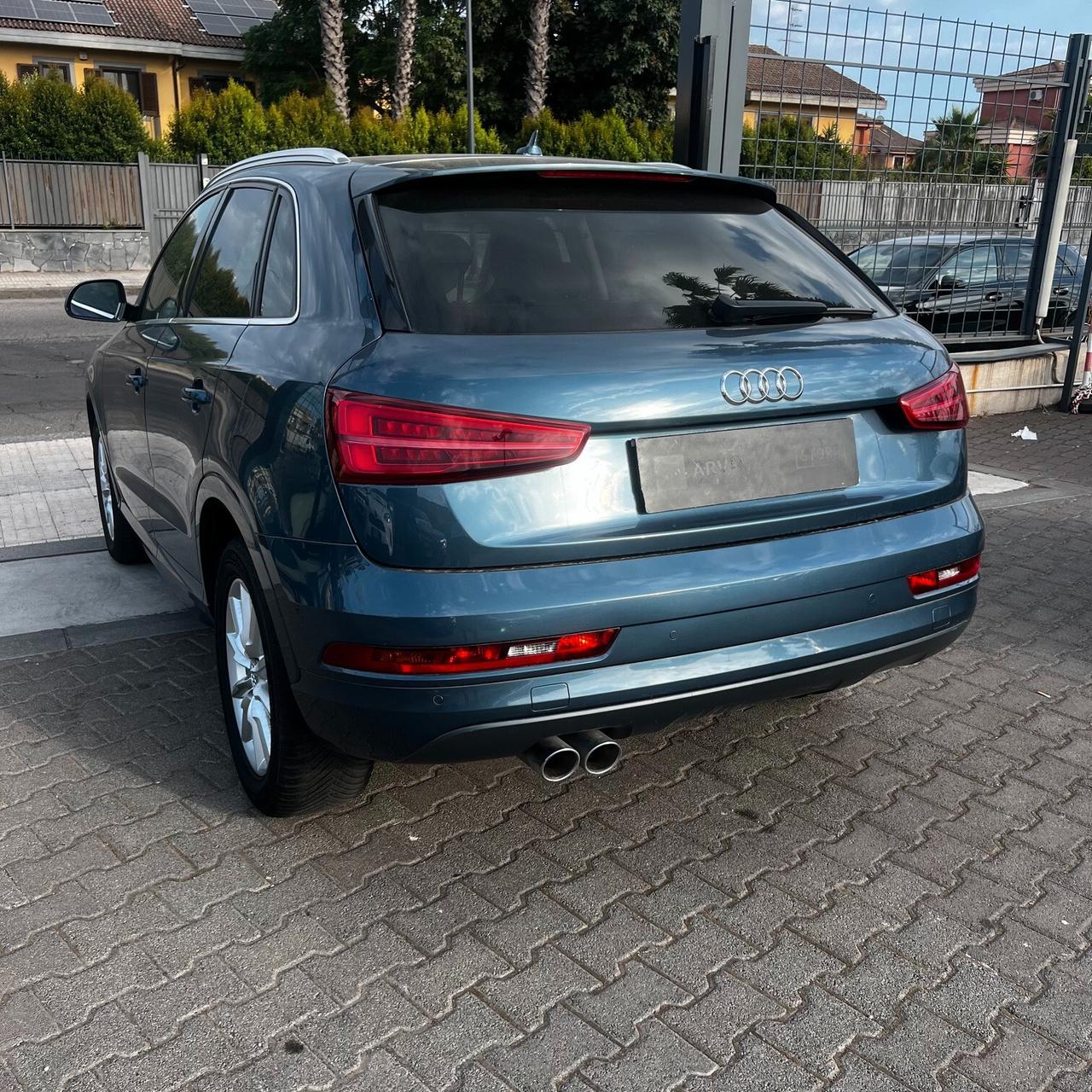Audi Q3 2.0 TDI 150 CV Business