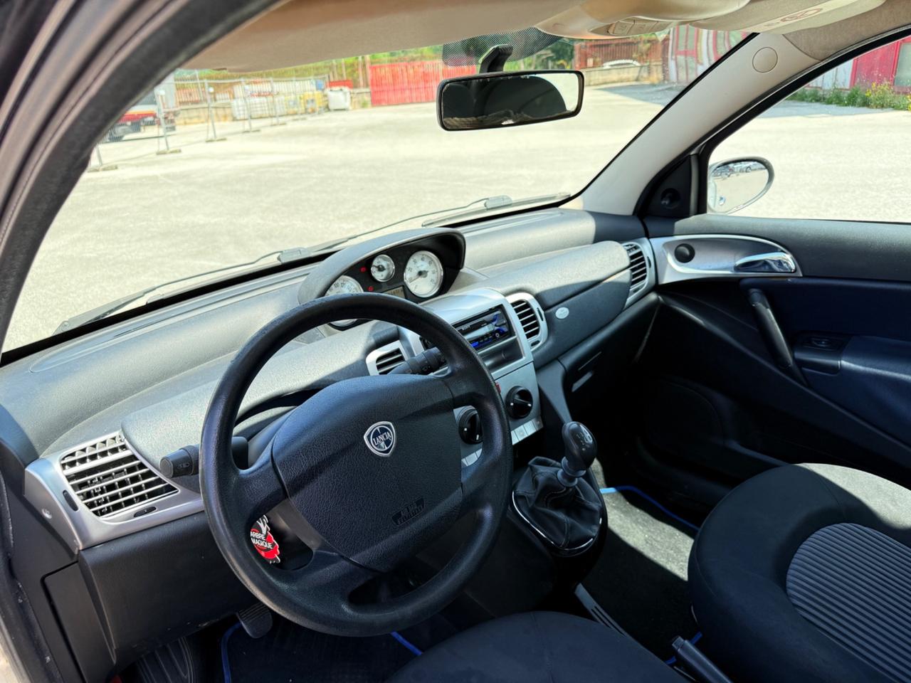 Lancia Ypsilon 1.2 Oro
