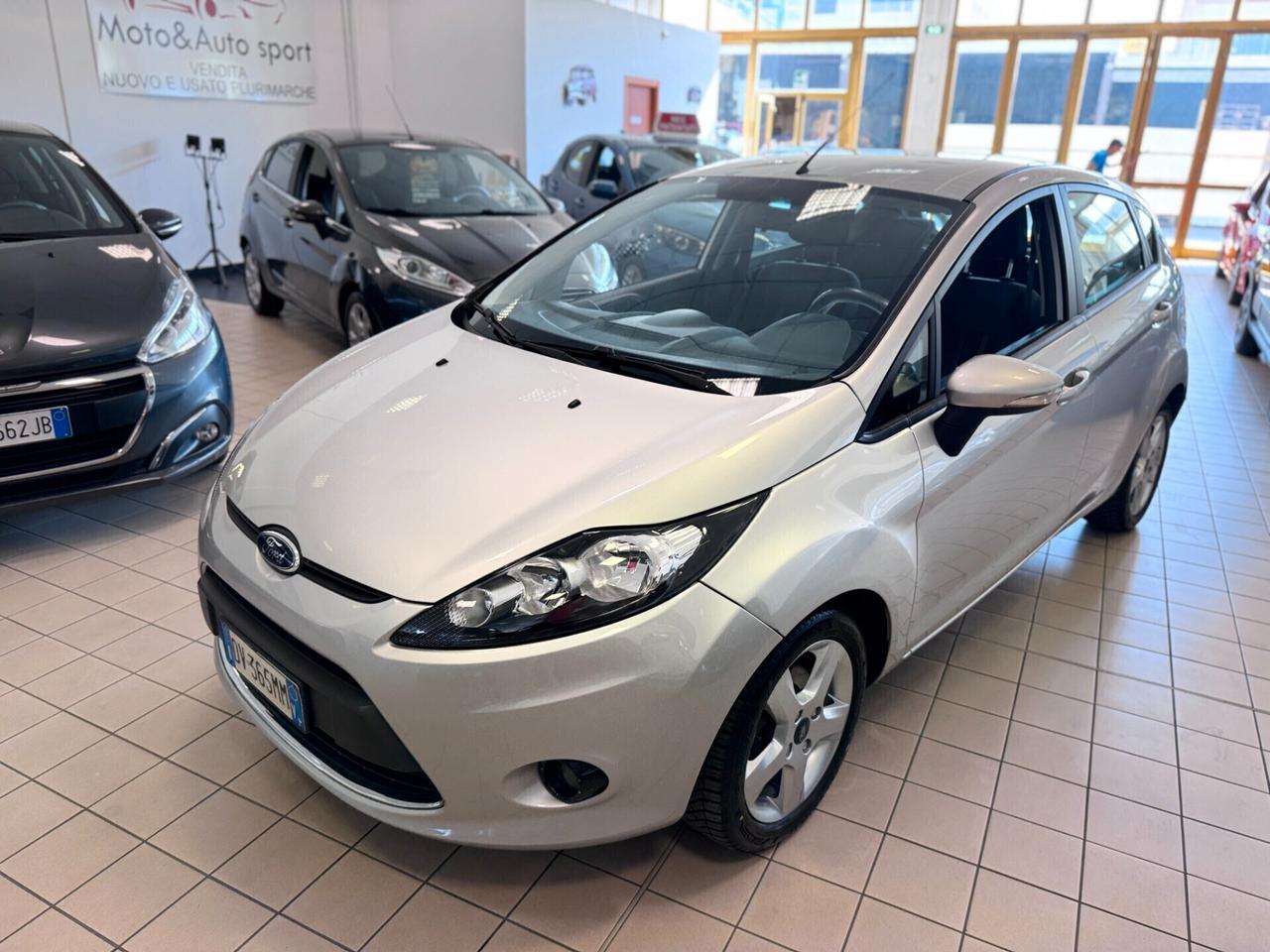 Ford Fiesta 1.4 TDCi 68CV 5 porte Titanium