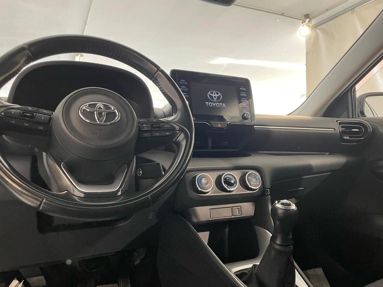 Toyota Yaris 1.0 5 porte 72CV NEOPATENTATI