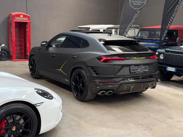 LAMBORGHINI Urus 4.0 Performante