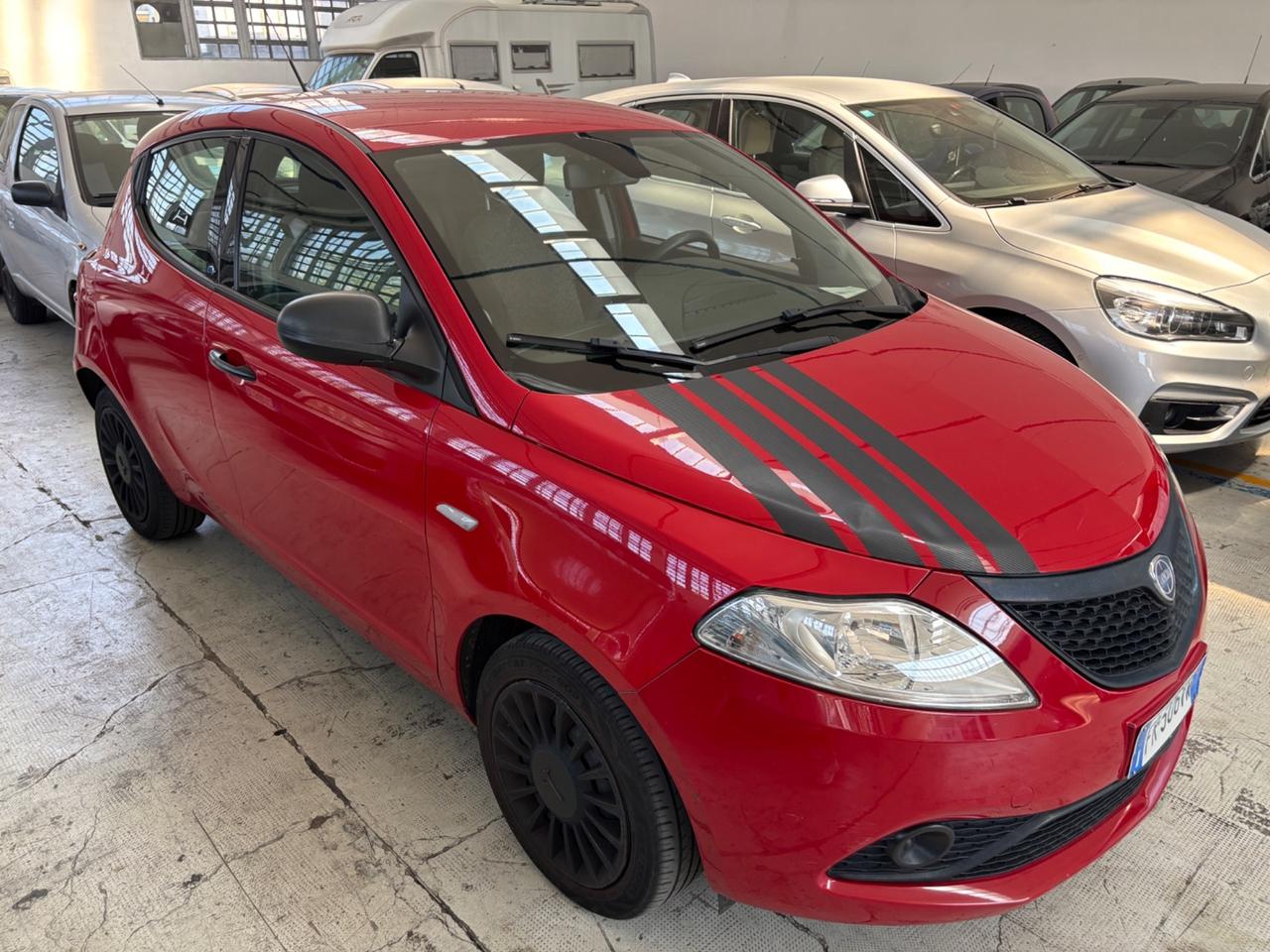 Lancia Ypsilon 1.2 69 CV 5 porte S&S Platinum