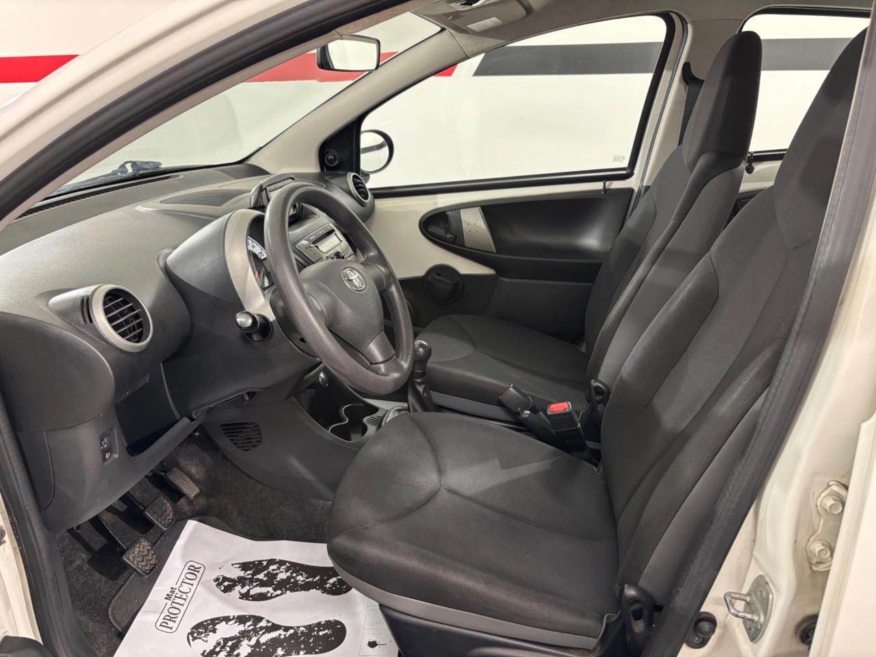 Toyota Aygo 1.0 12V VVT-i 5 porte Lounge Connect