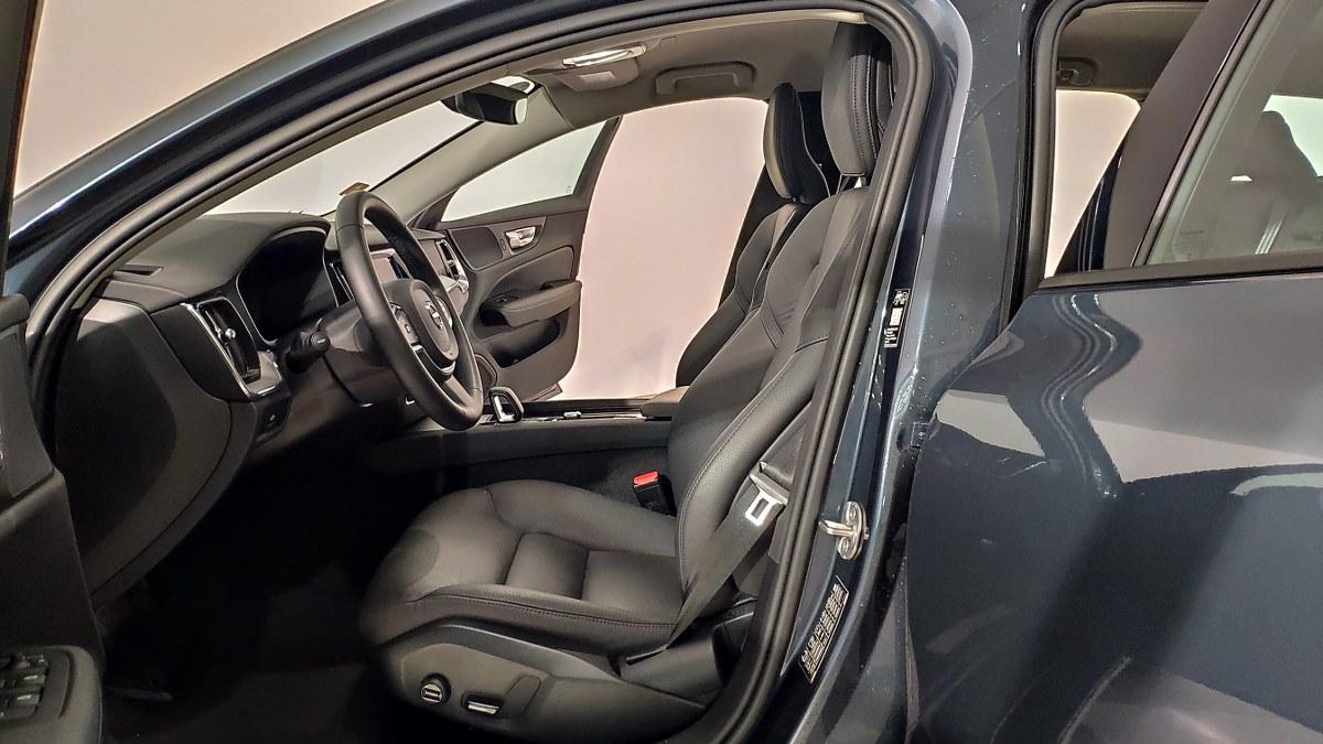 VOLVO V60 B4 Mild Hybrid Automatico Core