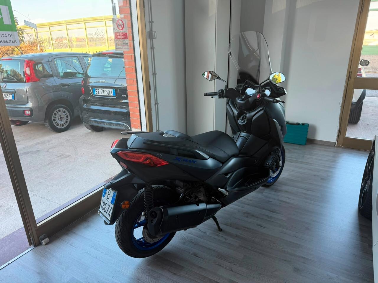 Yamaha X-Max 300