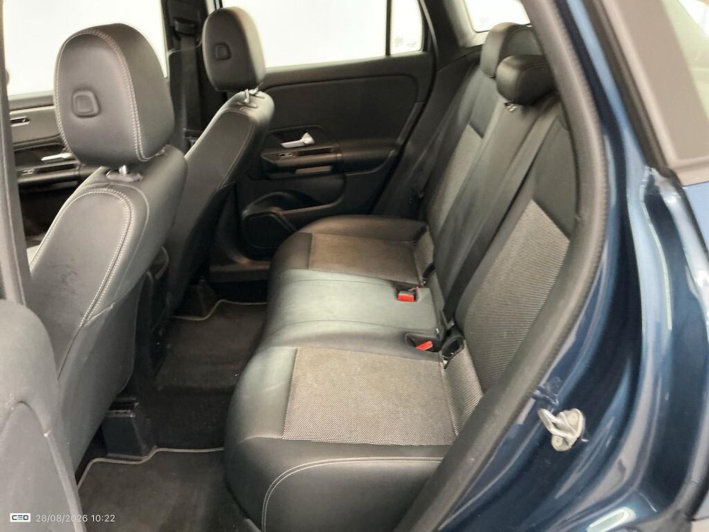 MERCEDES-BENZ GLA 180D 115CV AUTOMATIC BUSINESS SOLUTION ( CRUISE - PELLE - NAVI PREMIUM - MIRROR - PARK ASSIST - TELECAMERA POST. )