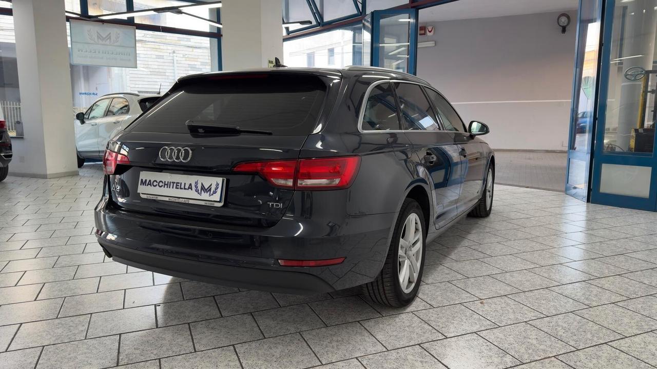 Audi A4 2.0 TDI 150 CV ultra Business