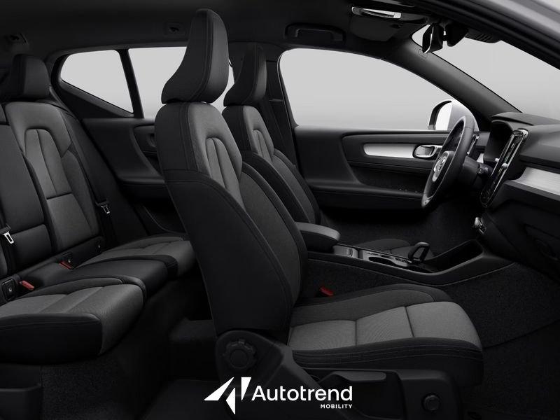 Volvo XC40 B3 163+11 CV Mild Hybrid Benzina Automatico Core
